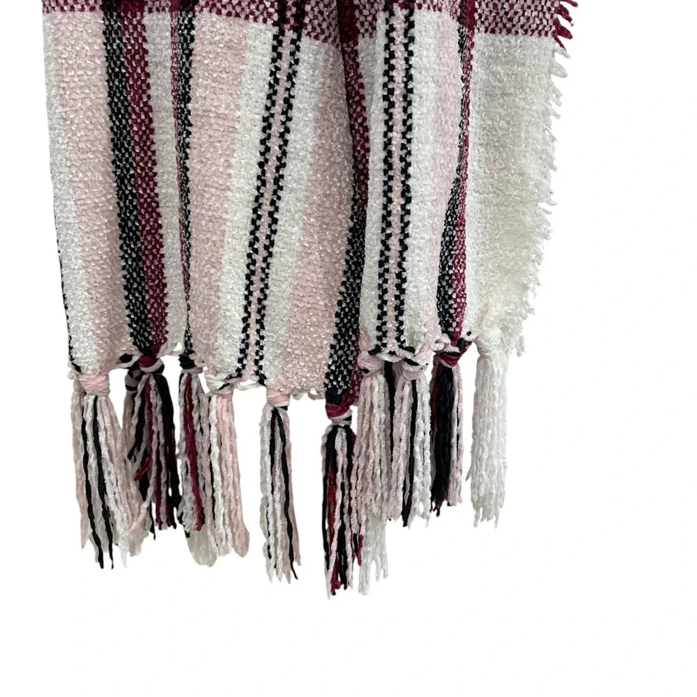 Style And Co Pink Plaid Fringe Scarf Soft Cozy Winter Fall Accessories Checkered